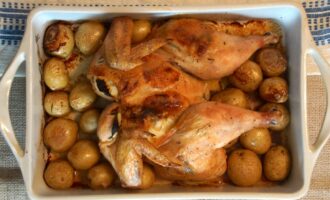 Курица с картофелем и лимоном