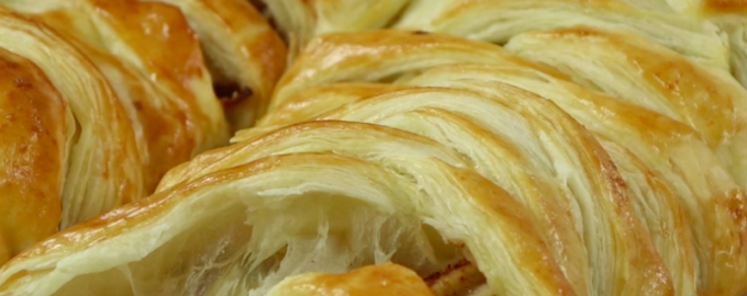 Штрудель с яблоками и орехами