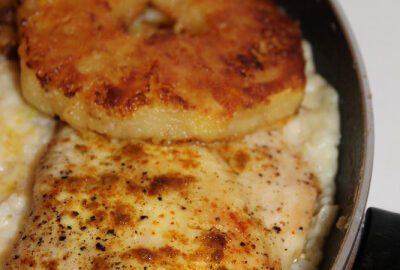 Курица с ананасами и рисом