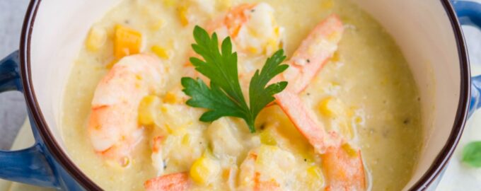 Суп с креветками и кукурузой