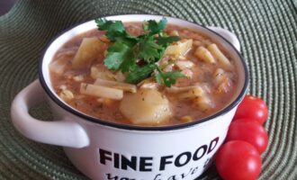 Овощное рагу со стручковой фасолью и кабачками