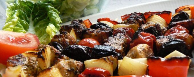Куриный шашлык с черносливом