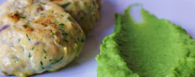 Запеченные куриные котлеты