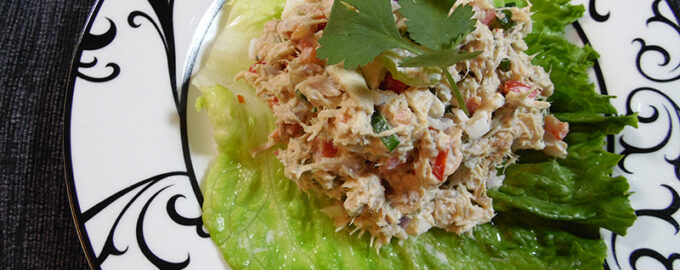 Салат с тунцом и овощами