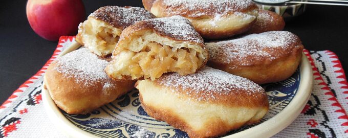 Пончики с яблоками