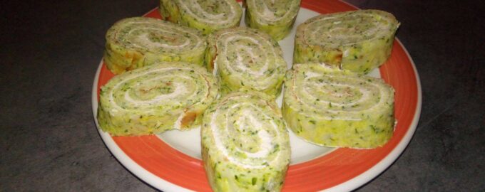 Рулет из кабачков с сыром