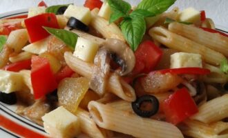 Паста с кабачками и грибами