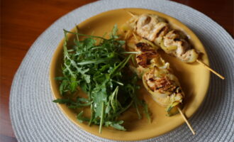 Куриные шашлычки с кабачками