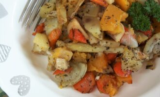 Запеченные овощи с травами