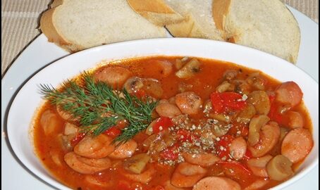 Лечо с сосисками