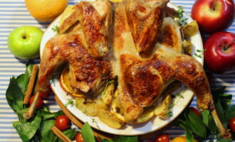 Пряная утка с яблоками и апельсинами