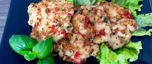 Рубленые куриные котлеты с майонезом и перцем