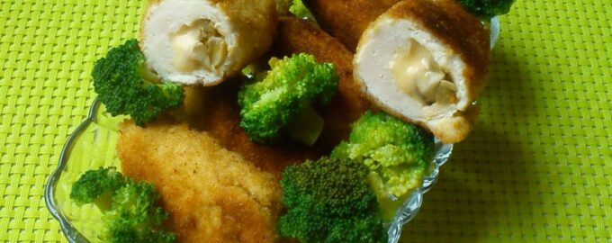 Рулеты куриные с грибами и сыром