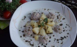Суп с хреном и фрикадельками