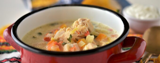 Густой куриный суп с лапшой