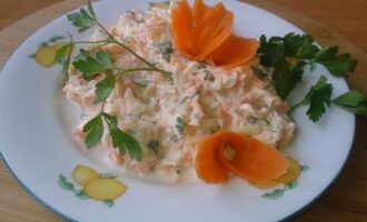 Салат из моркови, петрушки и сельдерея