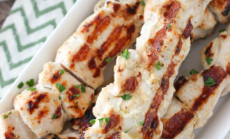 Шашлык из курицы в майонезе