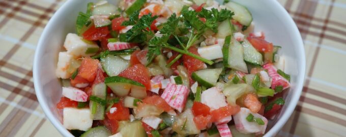 Салат без майонеза с сыром