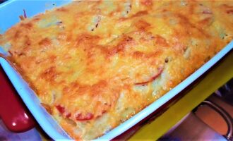 Блинчики с мясом и грибами, запеченные под соусом бешамель