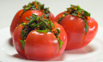 Фаршированные помидоры по-корейски