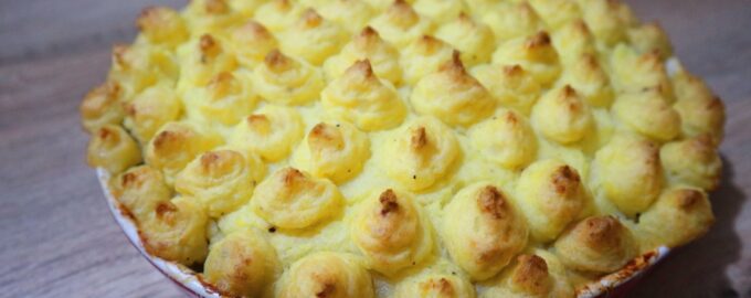 Фарш с грибами запеченный с пюре.