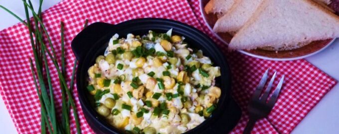 Салат из скумбрии в масле