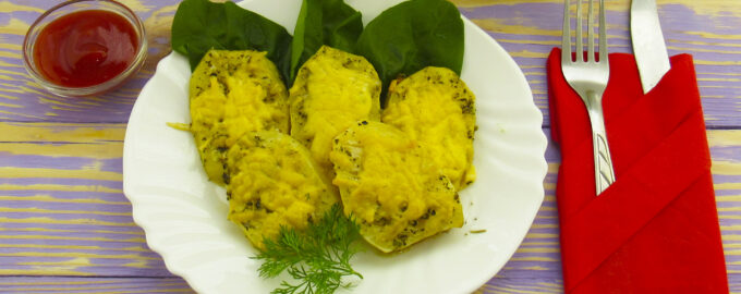 Картофель с сыром запечённый в духовке