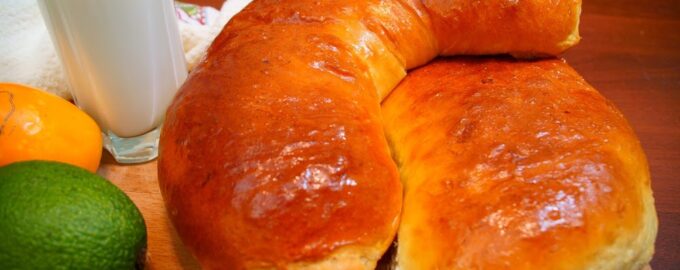 Вкуснейший грушевый пирог на кефире!