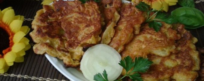Индийские луковые оладьи