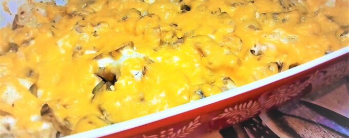 Запеченная в духовке цветная капуста с грибами под сыром