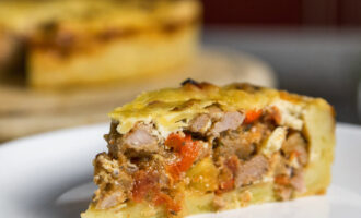 Мясной пирог с картошкой