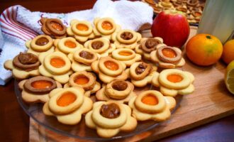 Очень вкусное песочное печенье с джемом!
