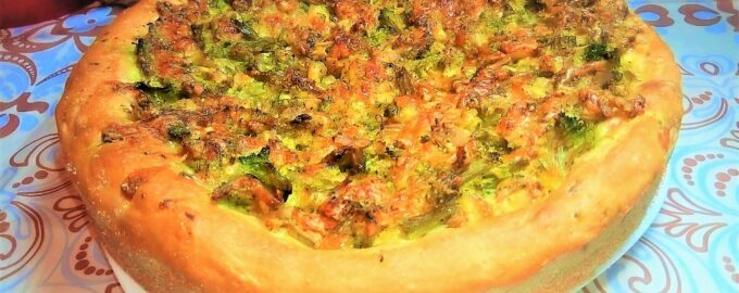 Открытый пирог с брокколи, курицей и сыром. Безумно вкусный!