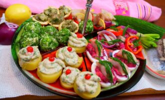 Вкусная закуска с селедкой на праздник!