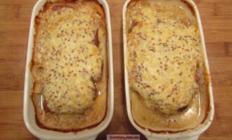 Отбивные из свинины в духовке, в сметанной заливке с горчицей и сыром