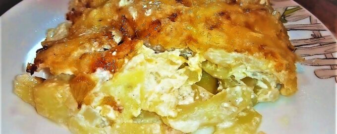 Мясо по-французски с картошкой. Горячее блюдо в духовке