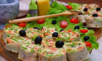 Вкуснейшие закусочные рулеты из лаваша с начинкой!