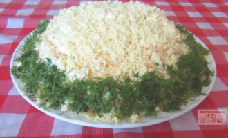 Слоёный салат «Курица под шубой»