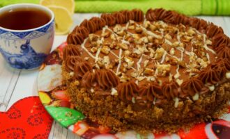 Киевский торт с шоколадно-ореховой начинкой!