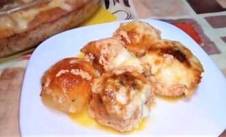 Горячее блюдо на ужин для всей семьи! Потрясающе вкусные, нежные котлеты под моцареллой