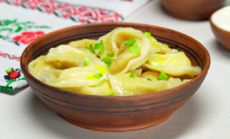 Вареники с картофелем и жареным луком
