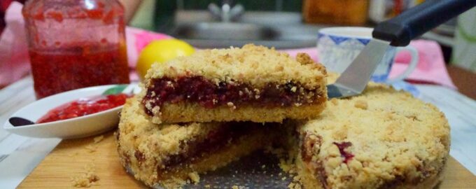 Вкусный и быстрый ленивый пирог с вареньем!