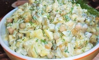 Вкусный салат из простых продуктов