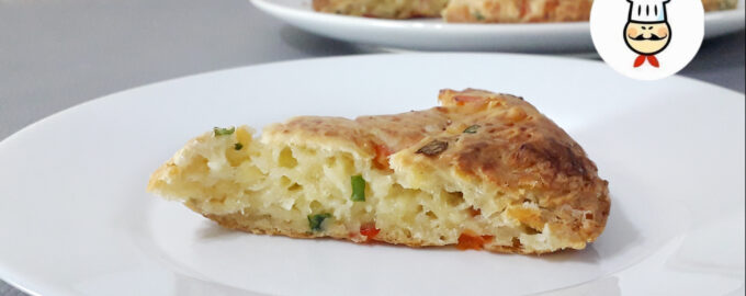 Сырная лепешка с зеленым луком и перцем