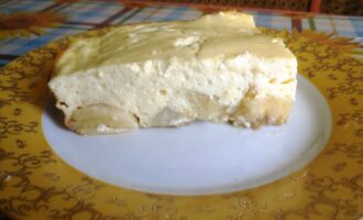 Банановая запеканка с йогуртом