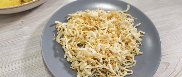 Сушеный лук в духовке. Домашняя приправа из лука