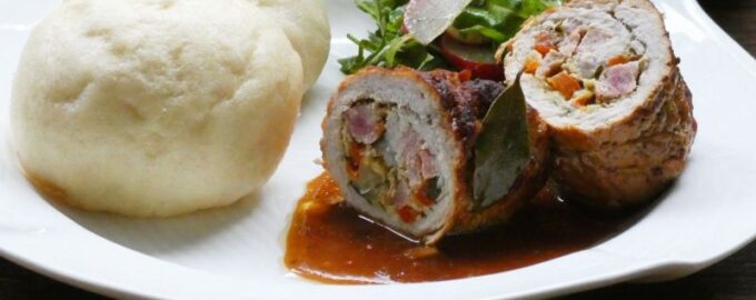 Свиные рулеты с начинкой