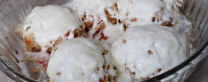 Картофель с капустой  и сыром запеченный в духовке