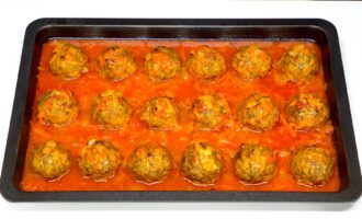 Мясные тефтели с рисом в духовке