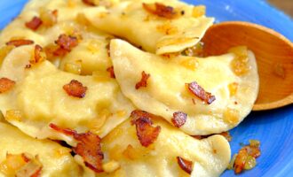 Вареники с картошкой и луком